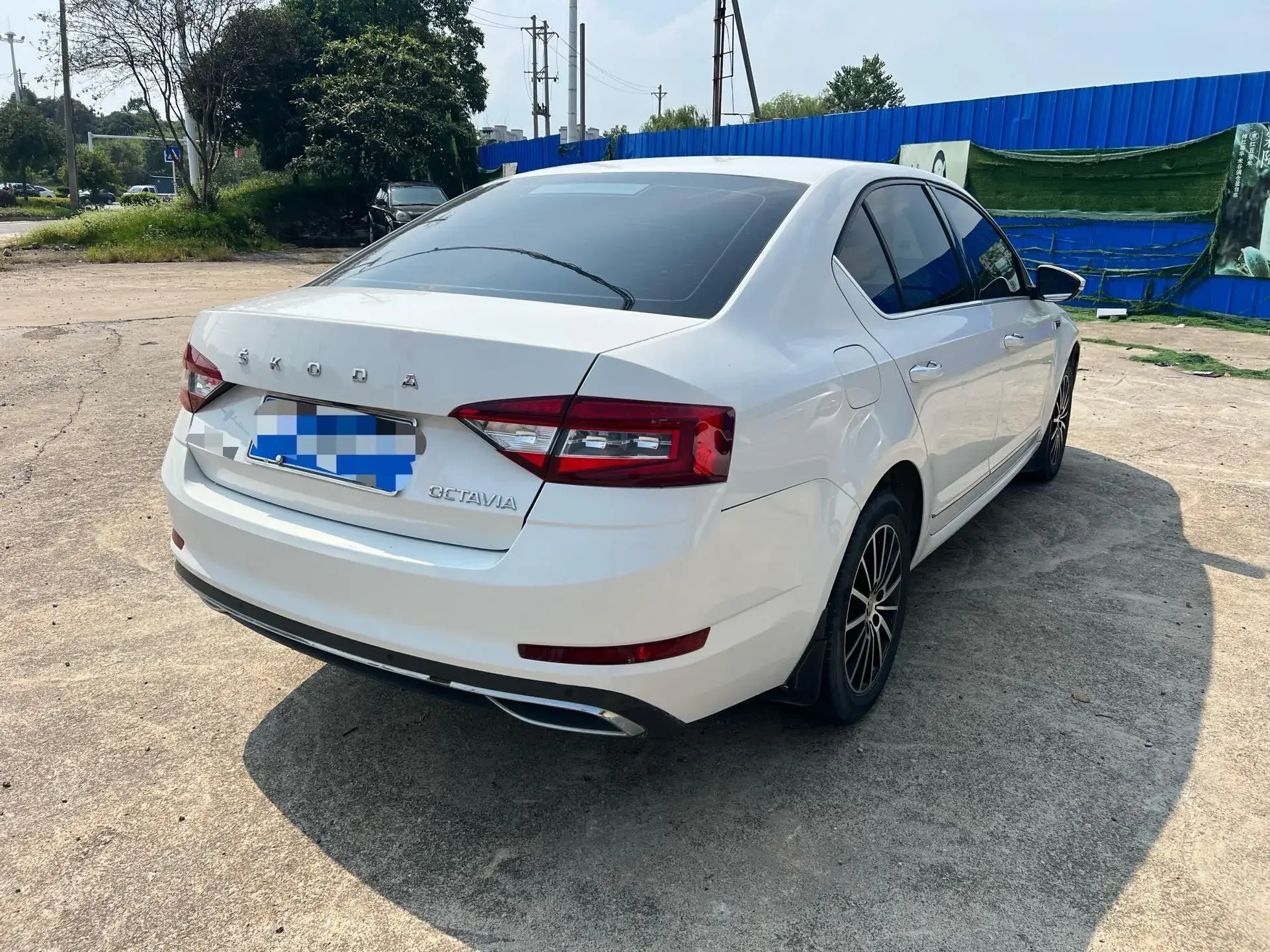 2019 SKODA OCTAVIA thumbnail 4