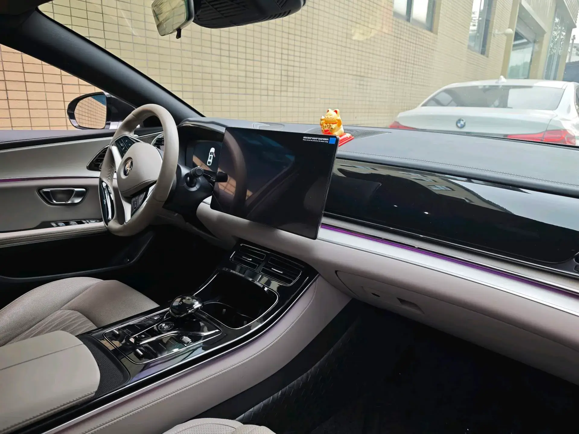 2025 BYD HAN thumbnail 2