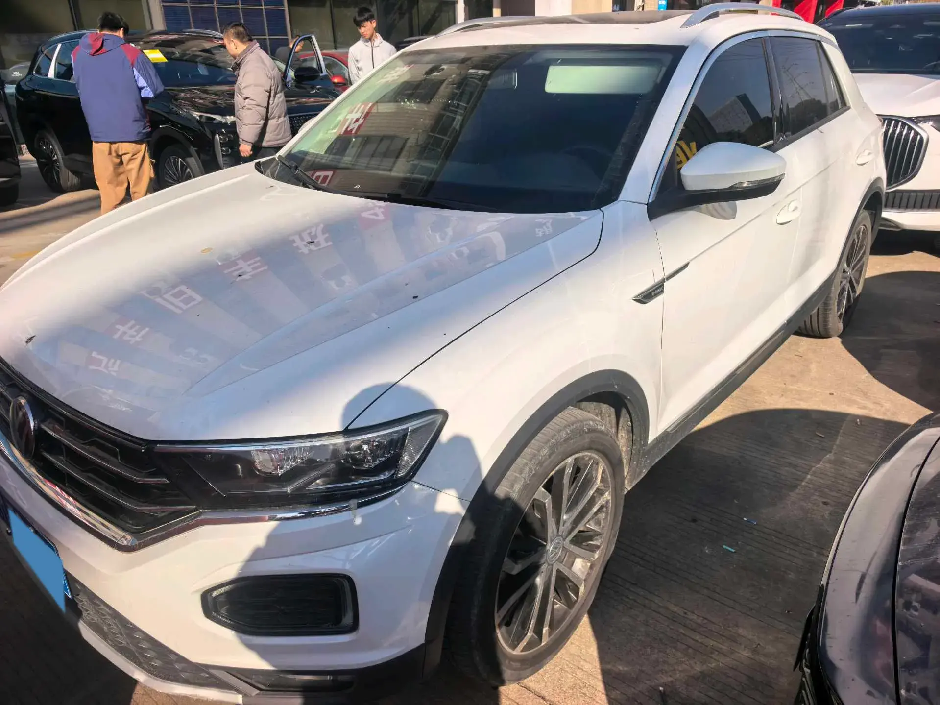 2018 VOLKSWAGEN T-ROC view 1