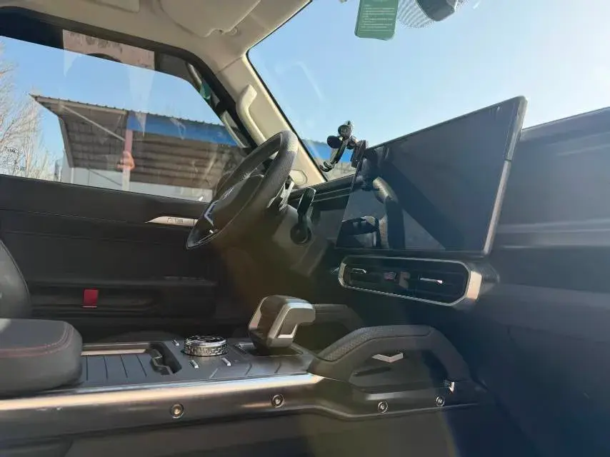 2023 JETOUR TRAVELLER thumbnail 4