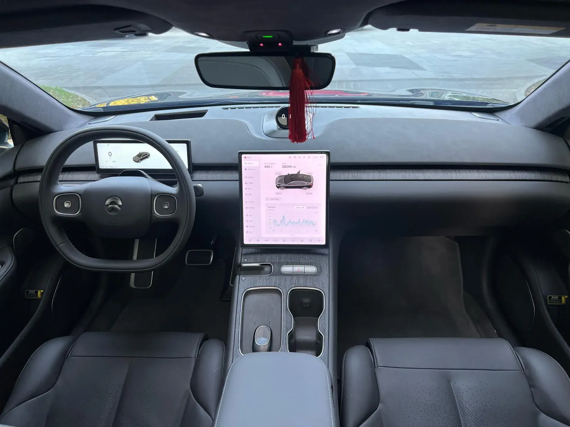 2023 NIO ET7 thumbnail 4