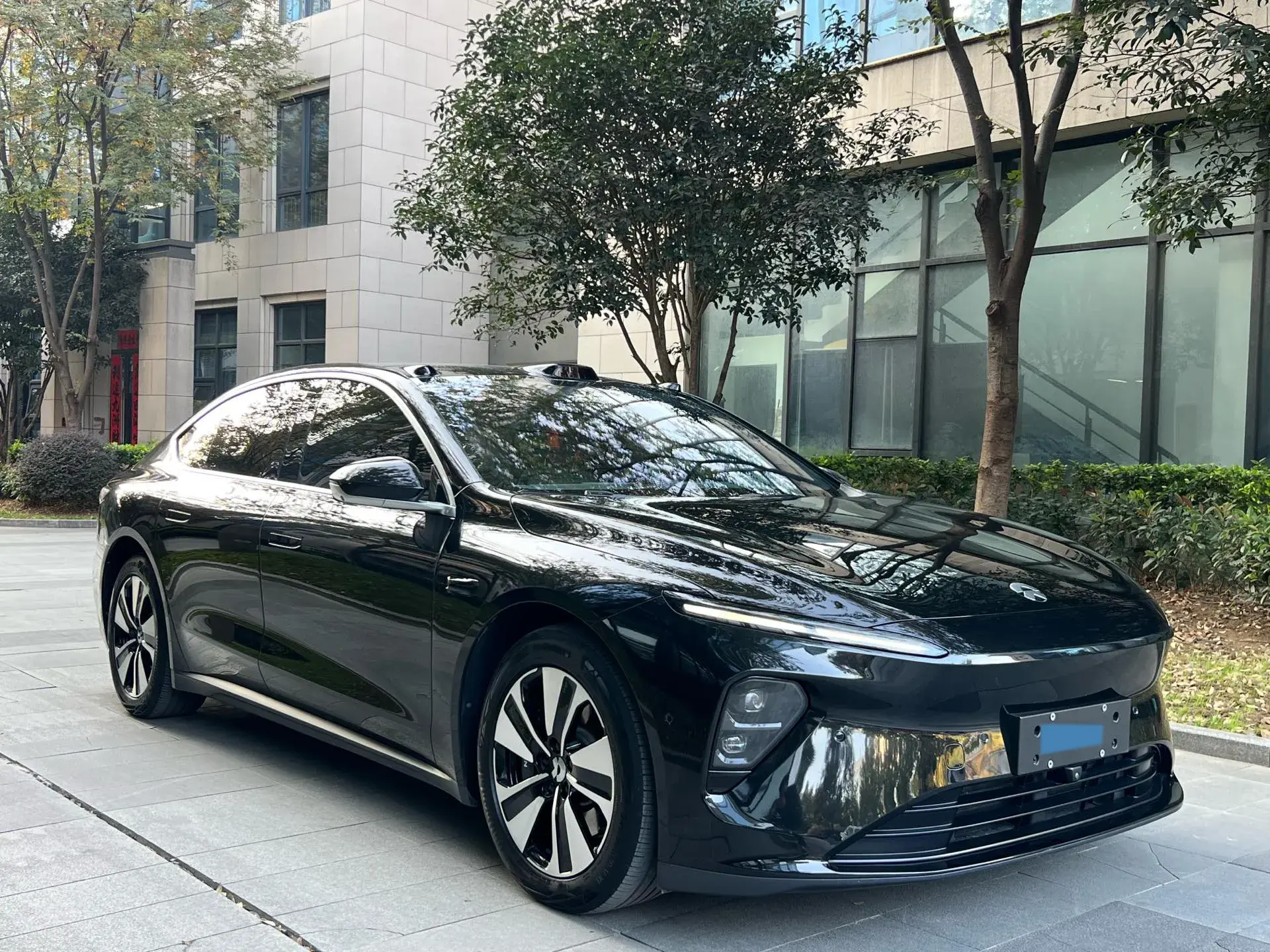 2023 NIO ET7 thumbnail 3