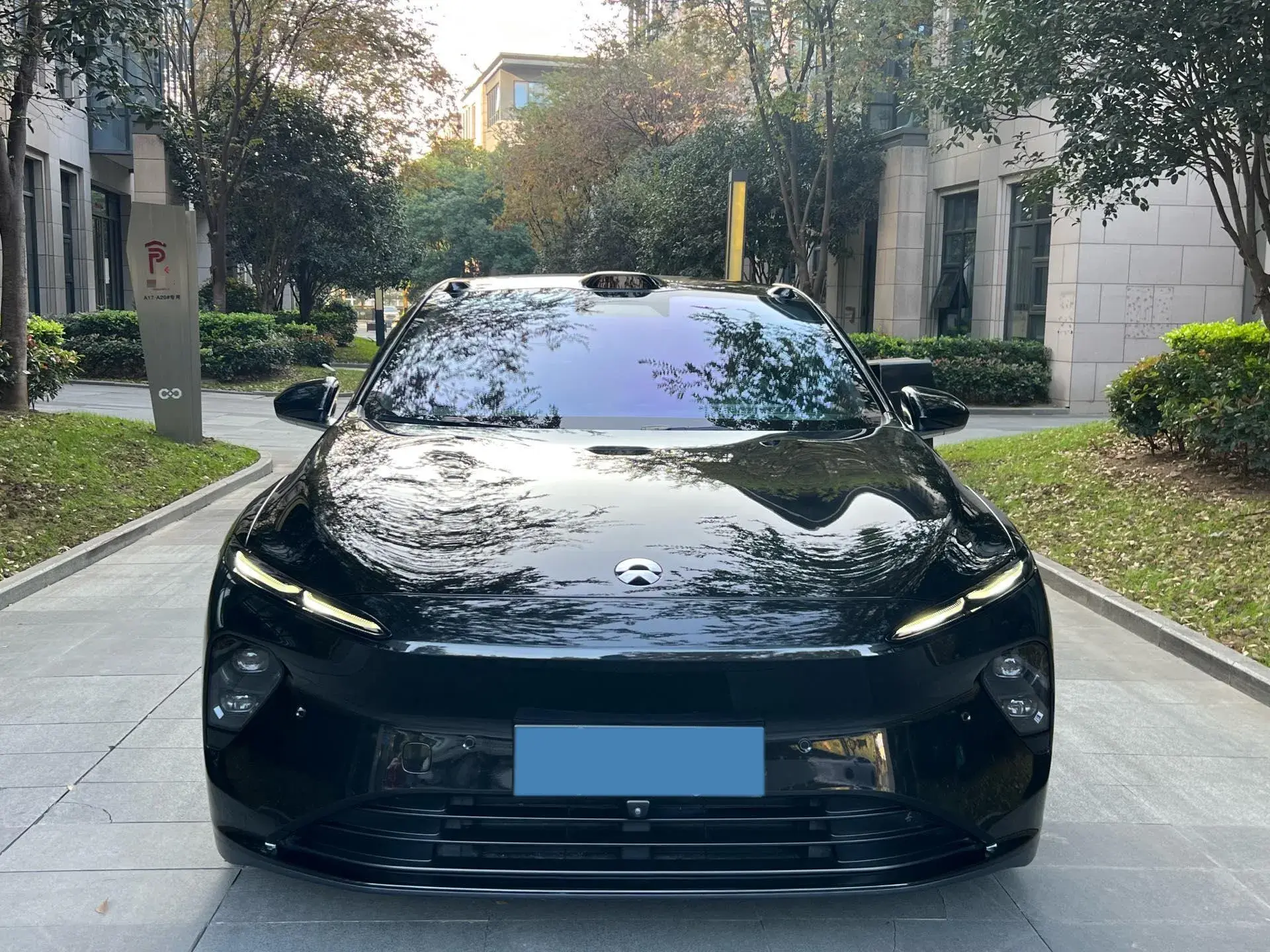 2023 NIO ET7 thumbnail 2