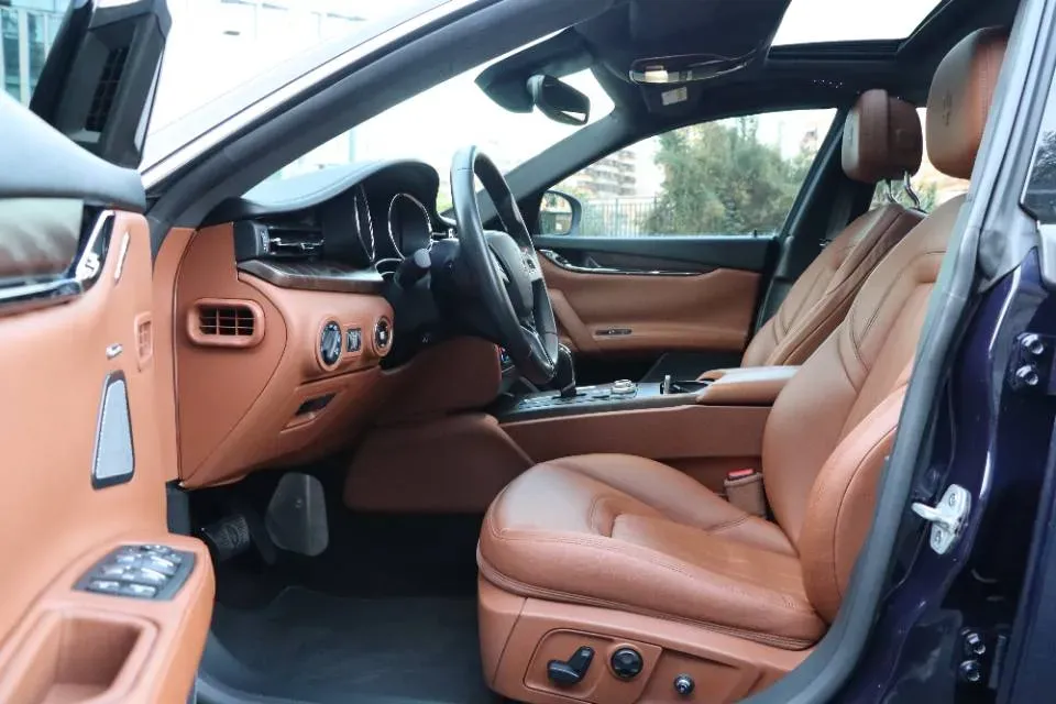 2018 Maserati Quattroporte 3.0T 350HP V6 8AT,autocango,china used car exporter,china ev exporter,chinese used car exporter,chinese used ev exporter