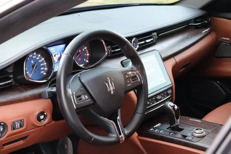 2018 Maserati Quattroporte 3.0T 350HP V6 8AT,autocango,china used car exporter,china ev exporter,chinese used car exporter,chinese used ev exporter