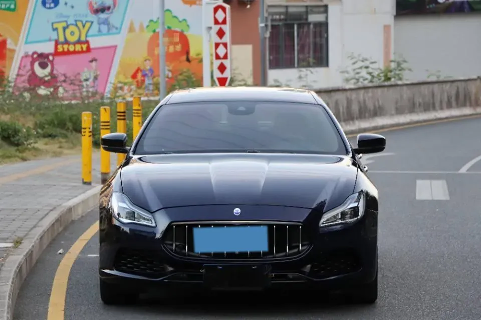 2018 Maserati Quattroporte 3.0T 350HP V6 8AT,autocango,china used car exporter,china ev exporter,chinese used car exporter,chinese used ev exporter