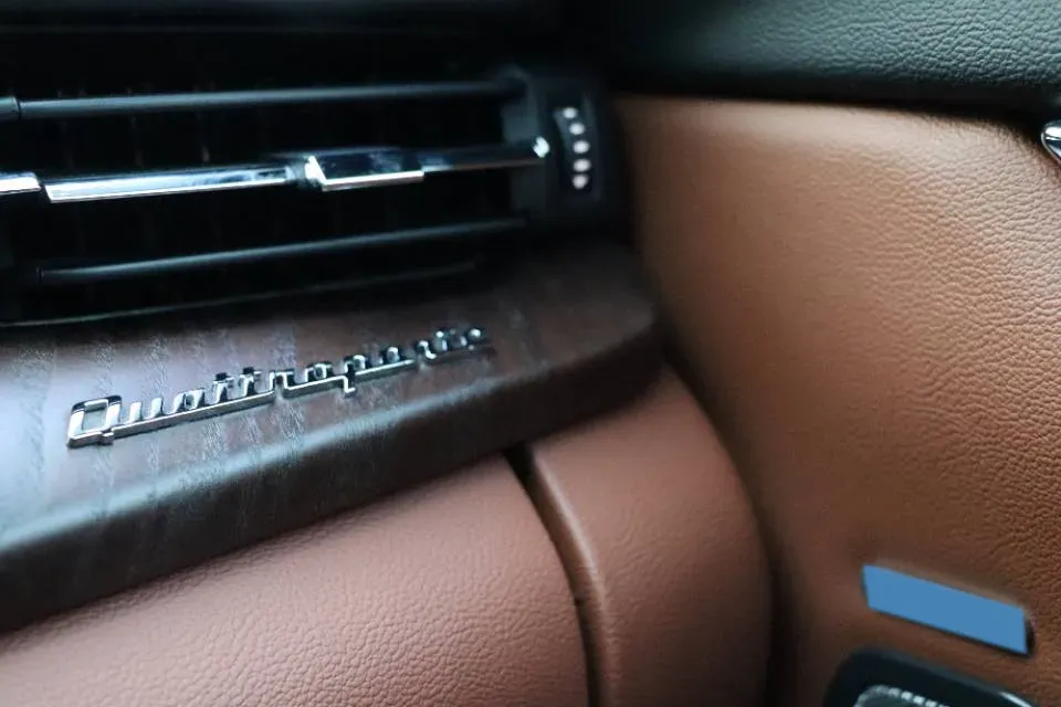 2018 Maserati Quattroporte 3.0T 350HP V6 8AT,autocango,china used car exporter,china ev exporter,chinese used car exporter,chinese used ev exporter