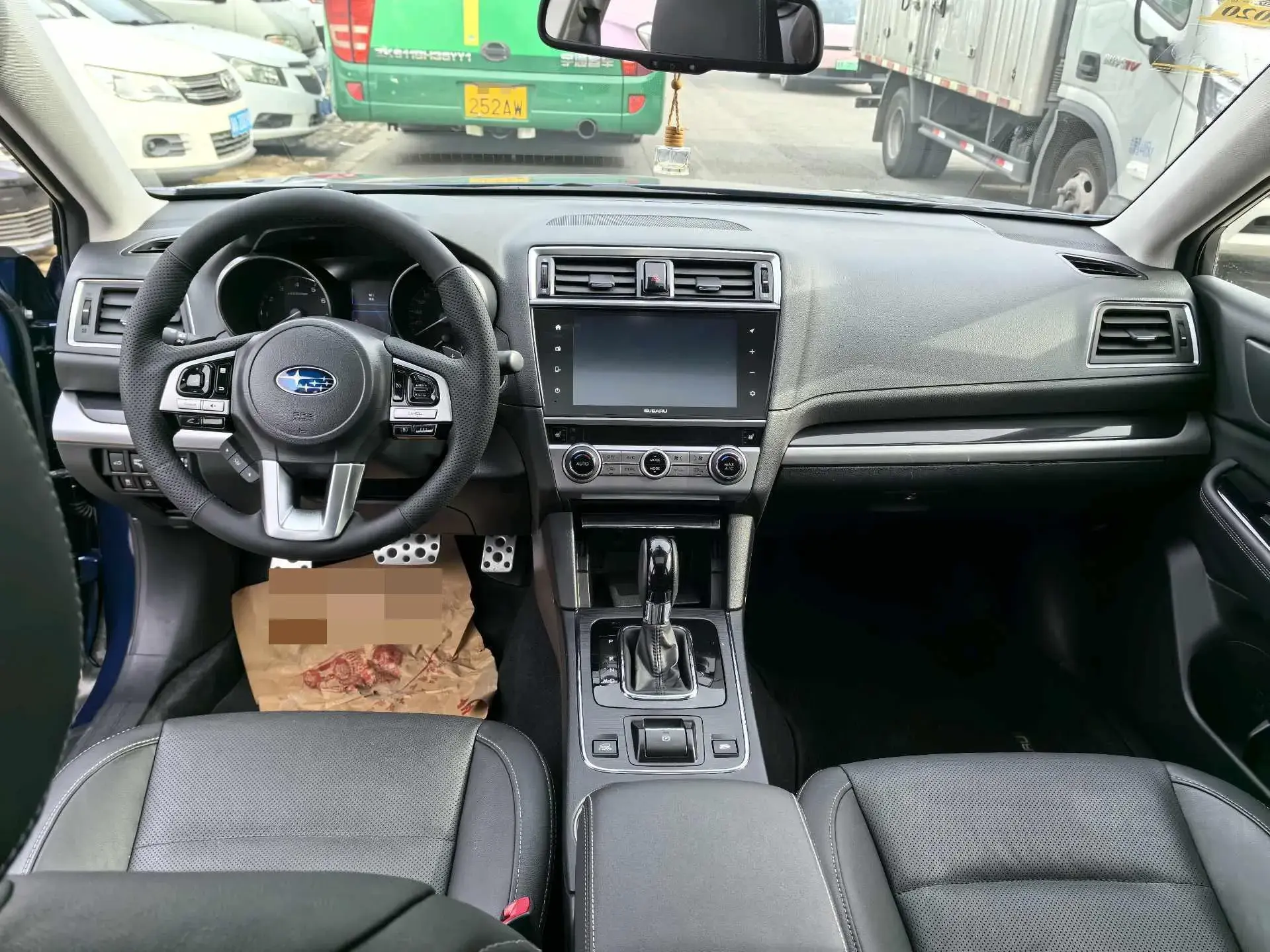 2016 SUBARU OUTBACK thumbnail 4