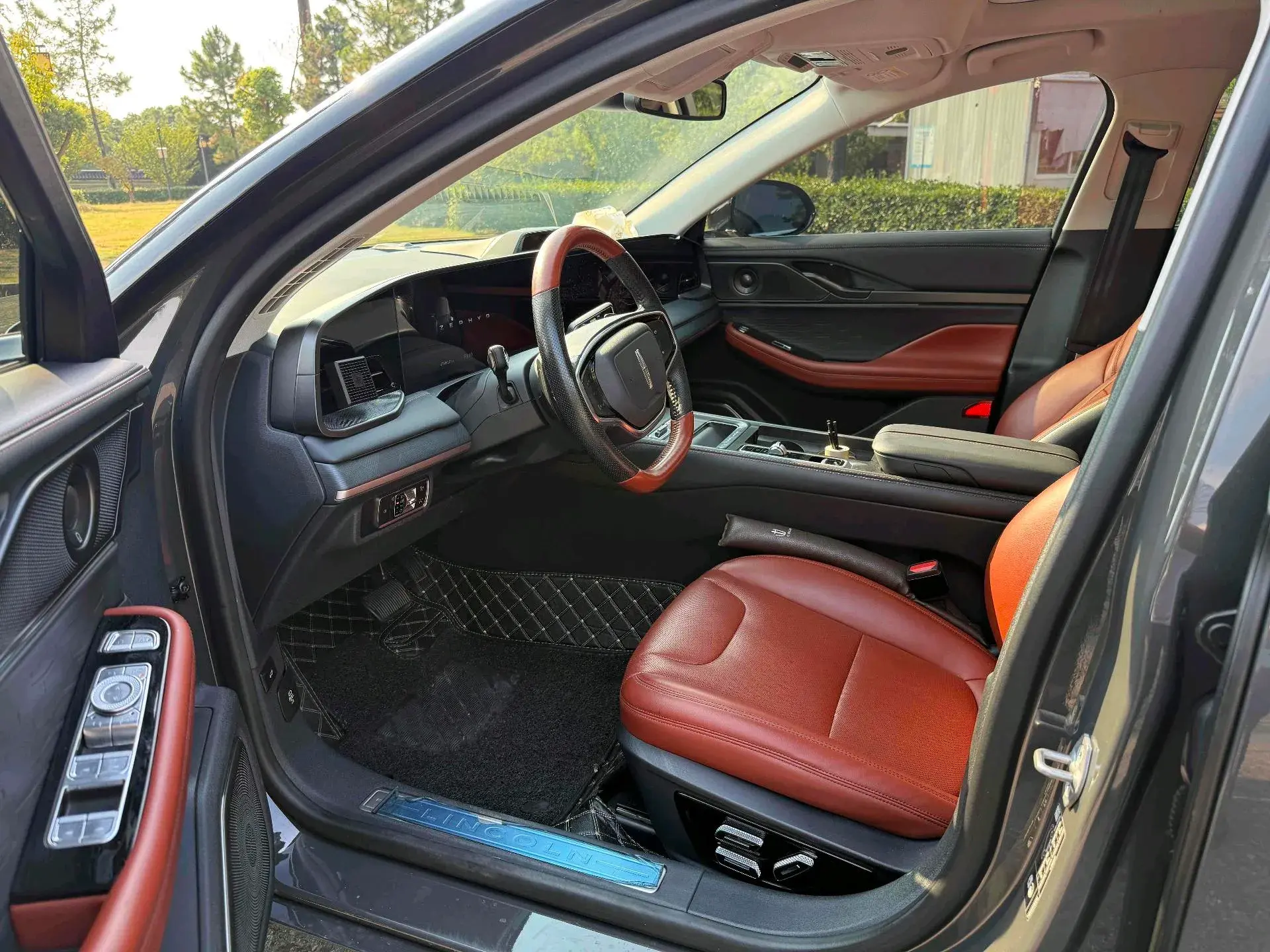 2022 LINCOLN Z thumbnail 4