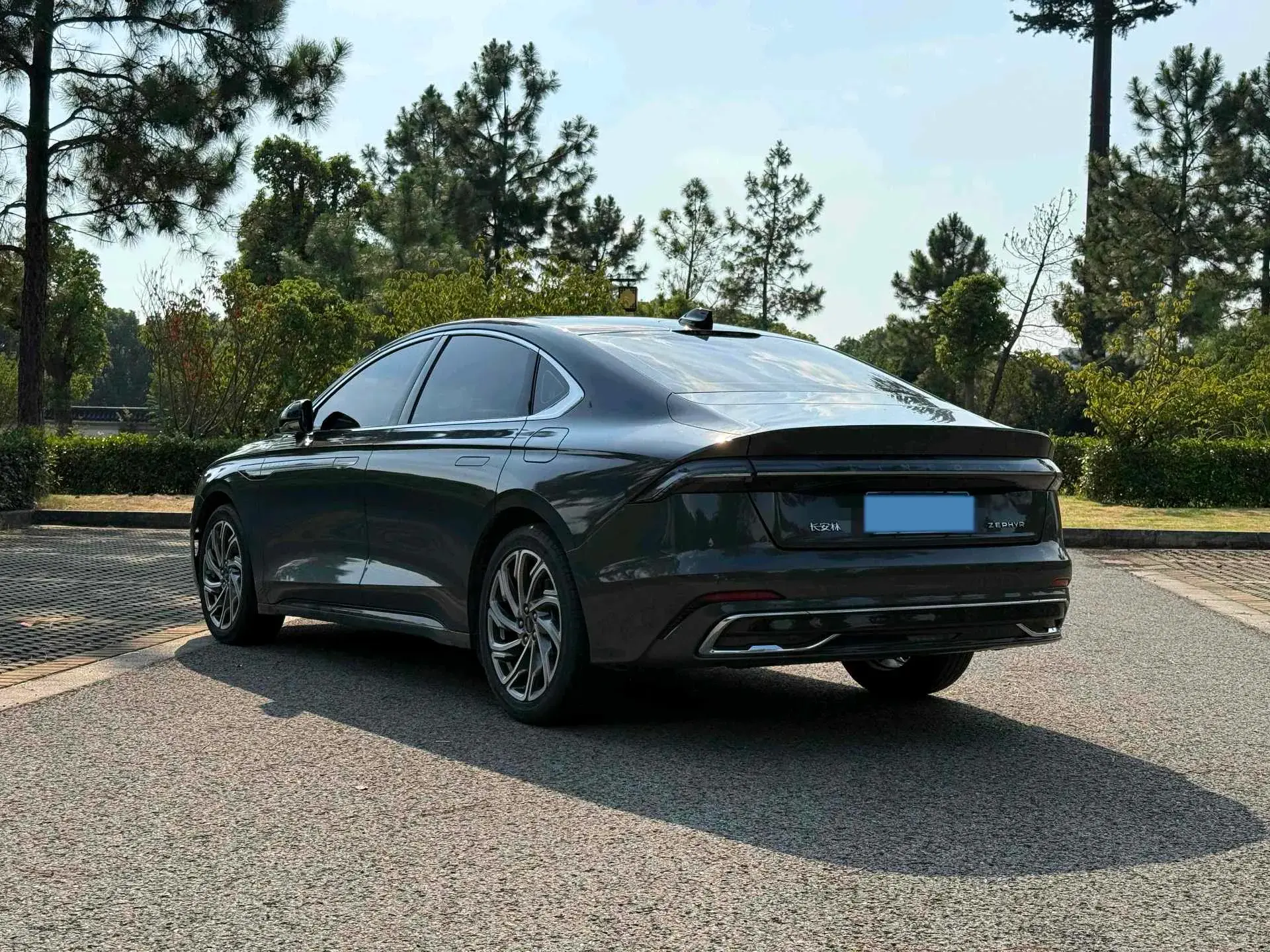 2022 LINCOLN Z thumbnail 3