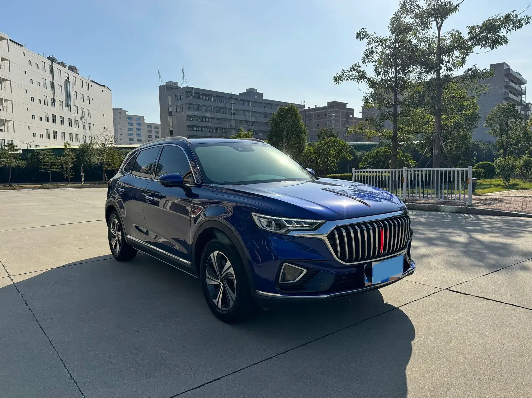 2019 HONGQI HS5 thumbnail 3