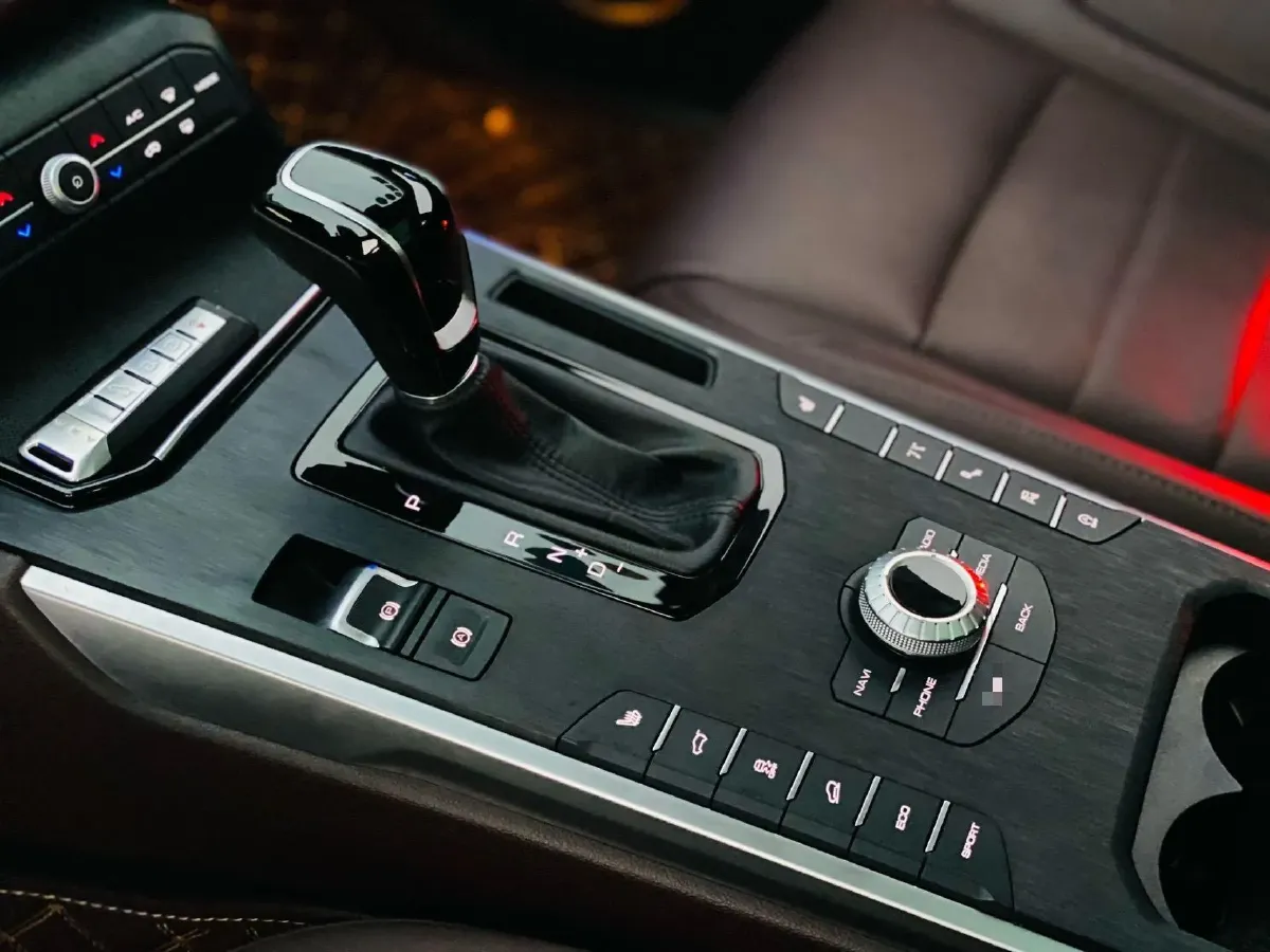 2017 Zotye T700 2.0T 190HP L4 8AT,autocango,china used car exporter,china ev exporter,chinese used car exporter,chinese used ev exporter