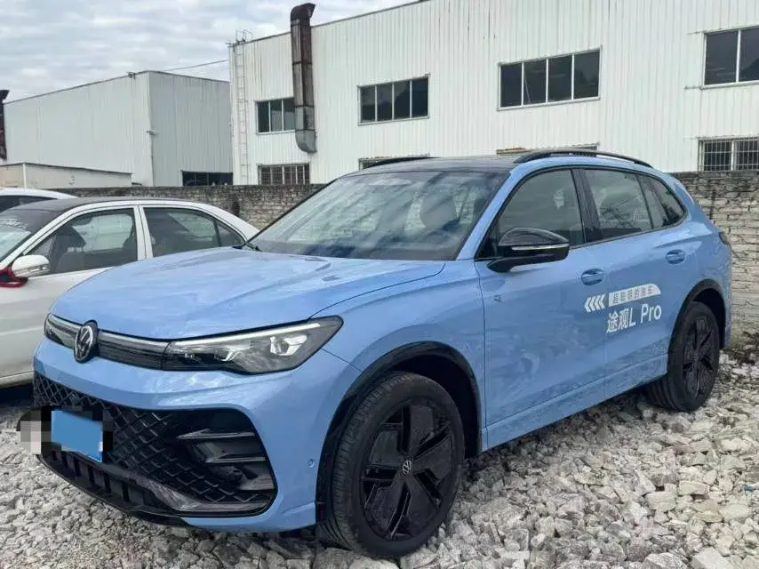 2024 Volkswagen Tiguan L 2.0T 220HP L4 7DCT