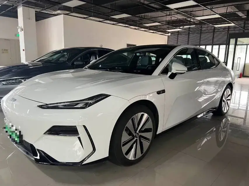 2024 Geely Galaxy E8 BEV 62KWH