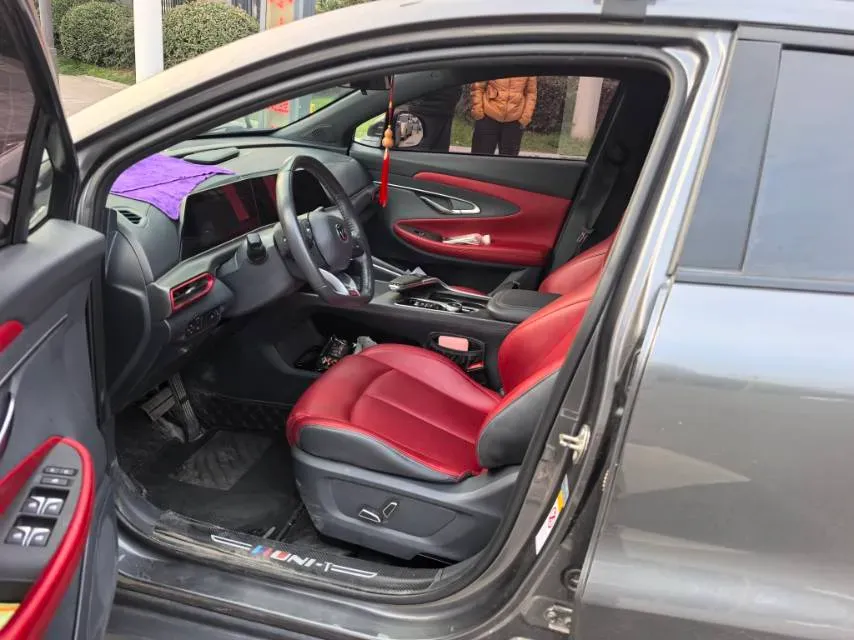 2020 ChangAn UNI-T 1.5T 180HP L4 7DCT,autocango,china used car exporter,china ev exporter,chinese used car exporter,chinese used ev exporter