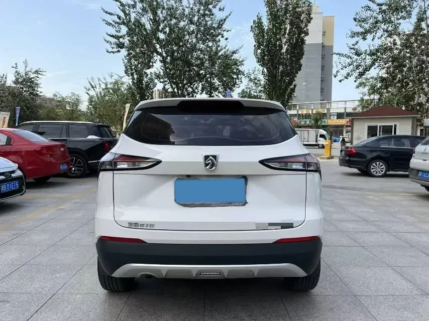 2017 BaoJun 510 1.5L 112HP L4 6MT,autocango,china used car exporter,china ev exporter,chinese used car exporter,chinese used ev exporter