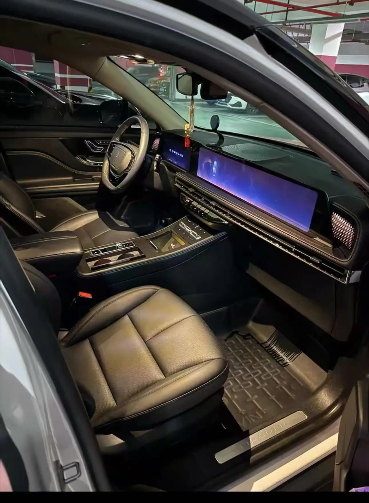 2023 LINCOLN CORSAIR thumbnail 2