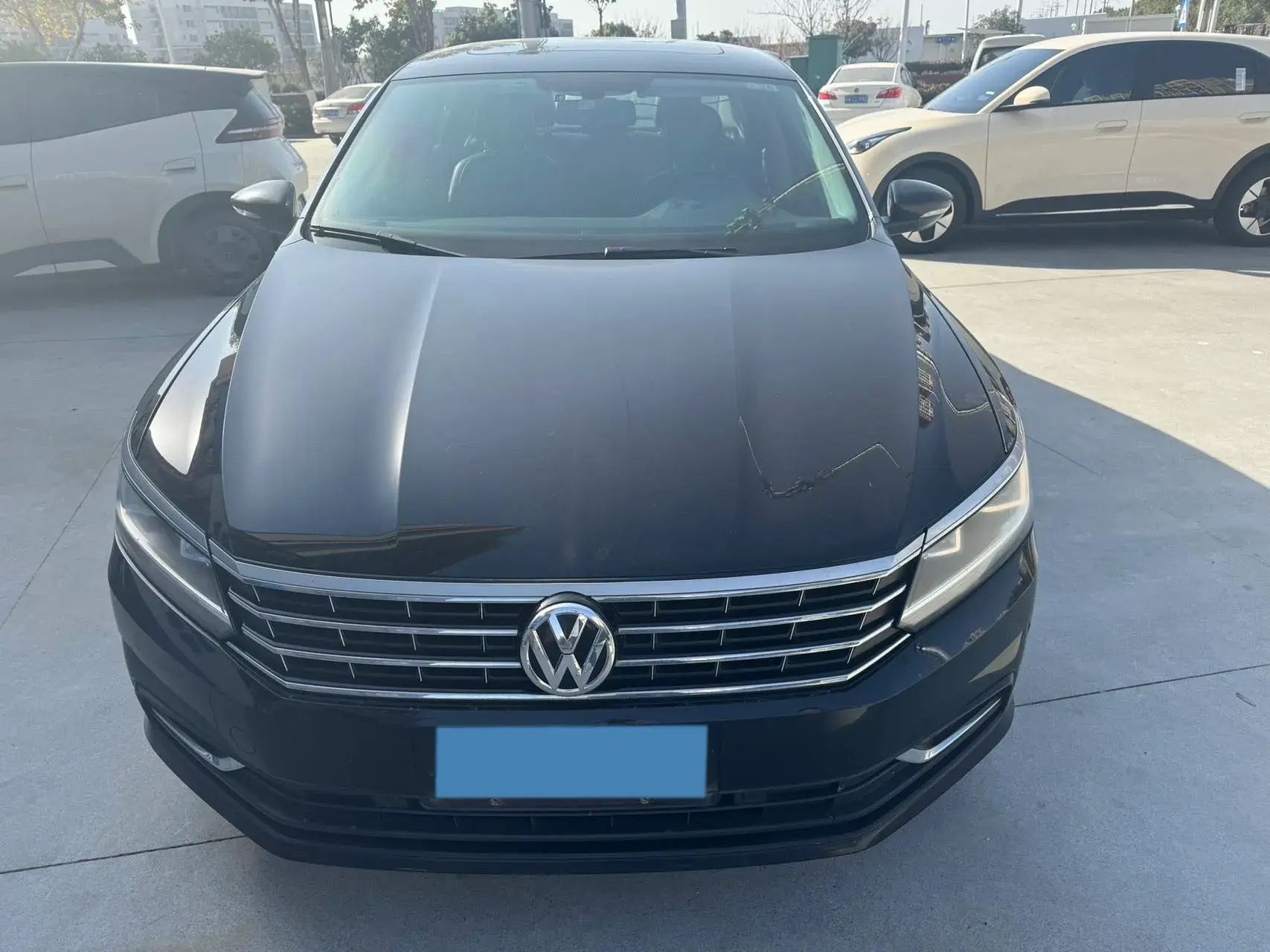 2017 VOLKSWAGEN PASSAT thumbnail 4