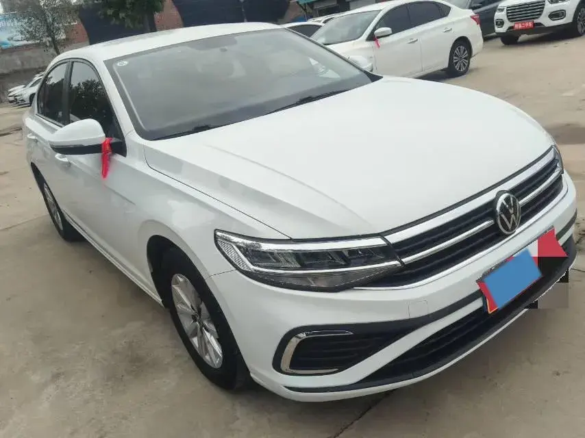 2023 VOLKSWAGEN BORA thumbnail 3