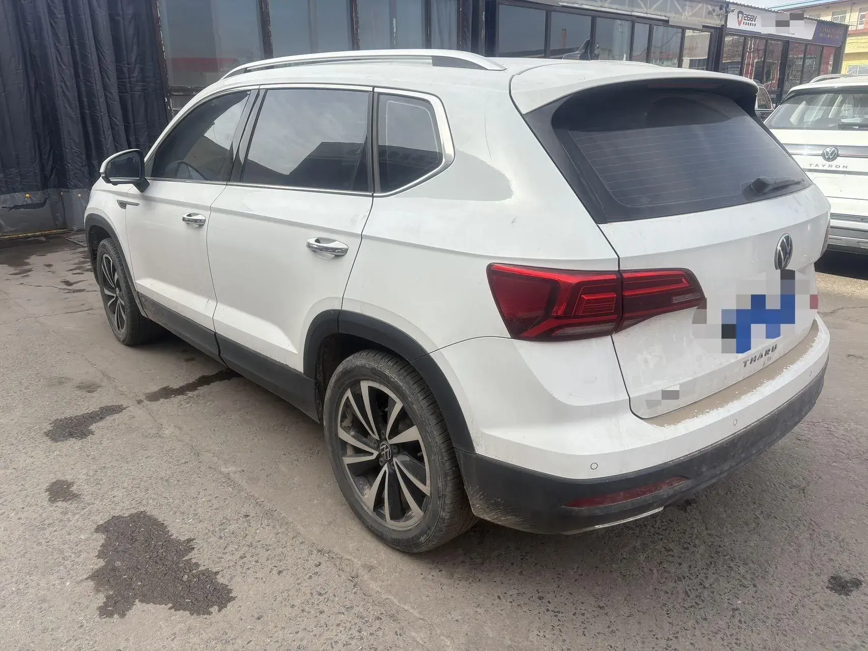 2021 VOLKSWAGEN THARU thumbnail 2