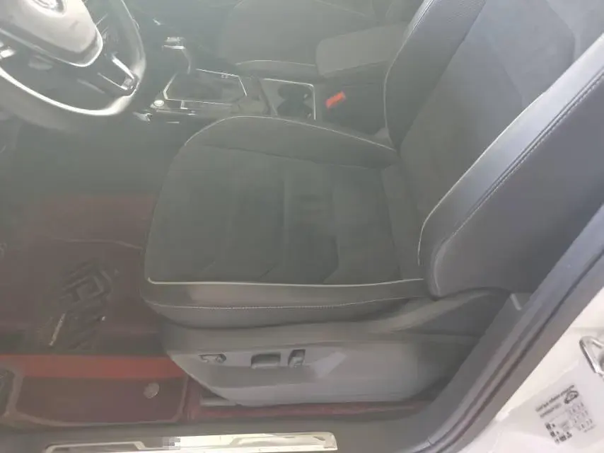 2019 VOLKSWAGEN TAYRON thumbnail 3