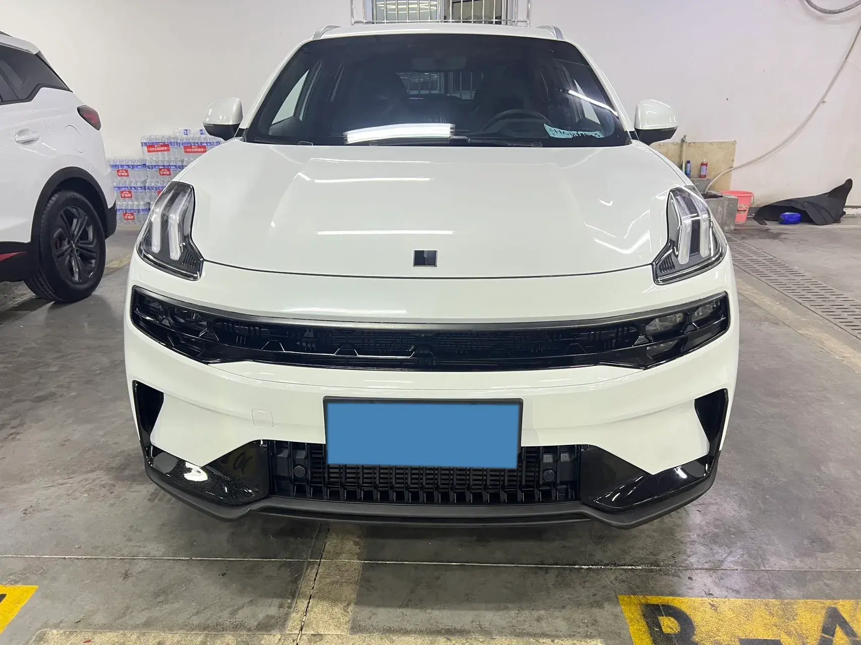 2023 LYNK&CO 06 thumbnail 2