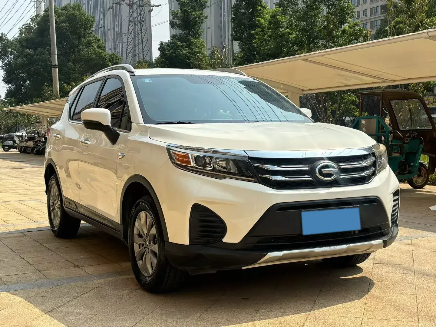 2019 GAC TRUMPCHI thumbnail 2