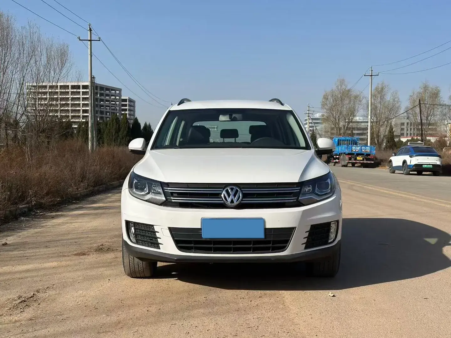 2016 VOLKSWAGEN TIGUAN thumbnail 2
