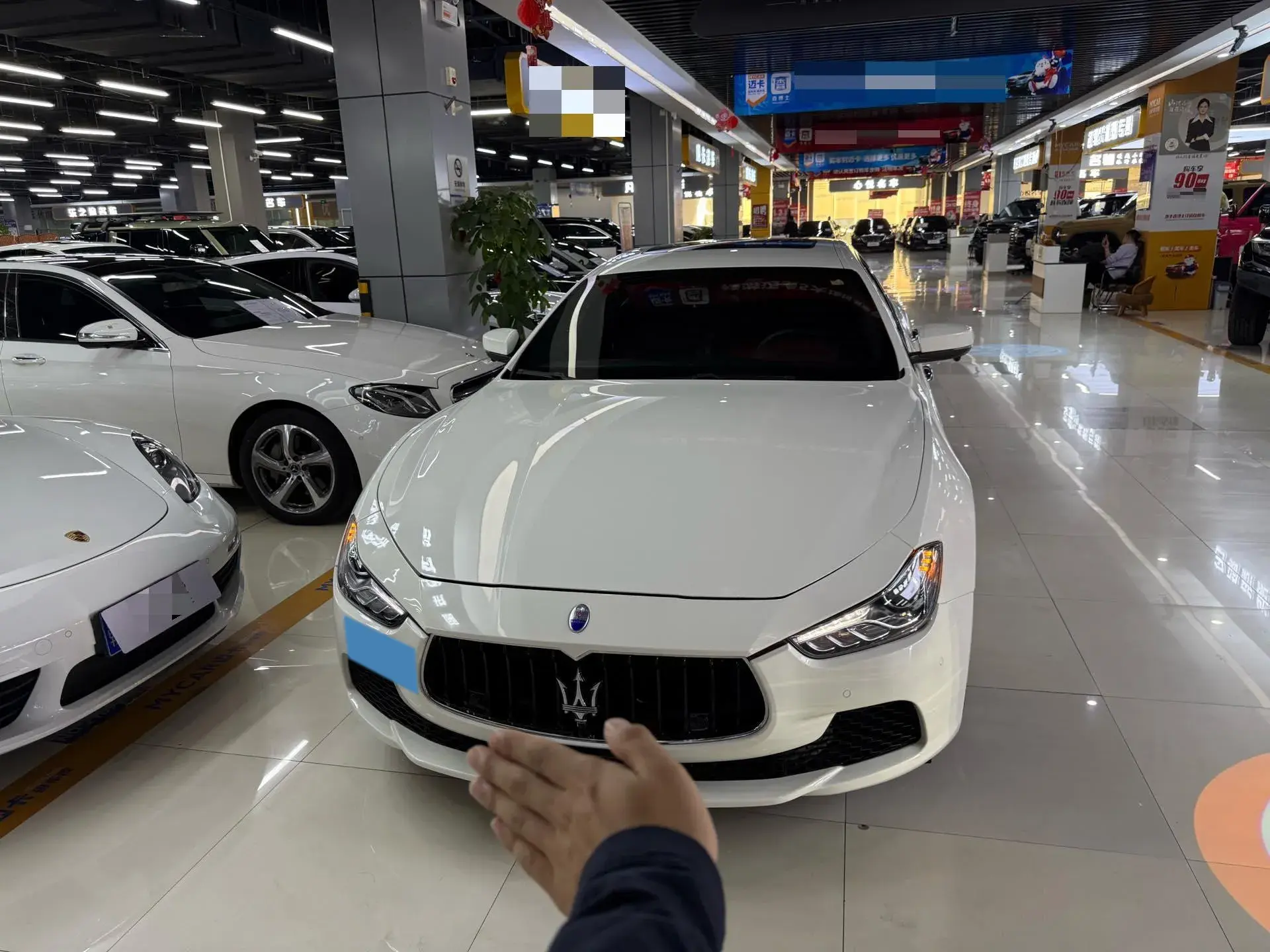 2017 MASERATI GHIBLI thumbnail 2