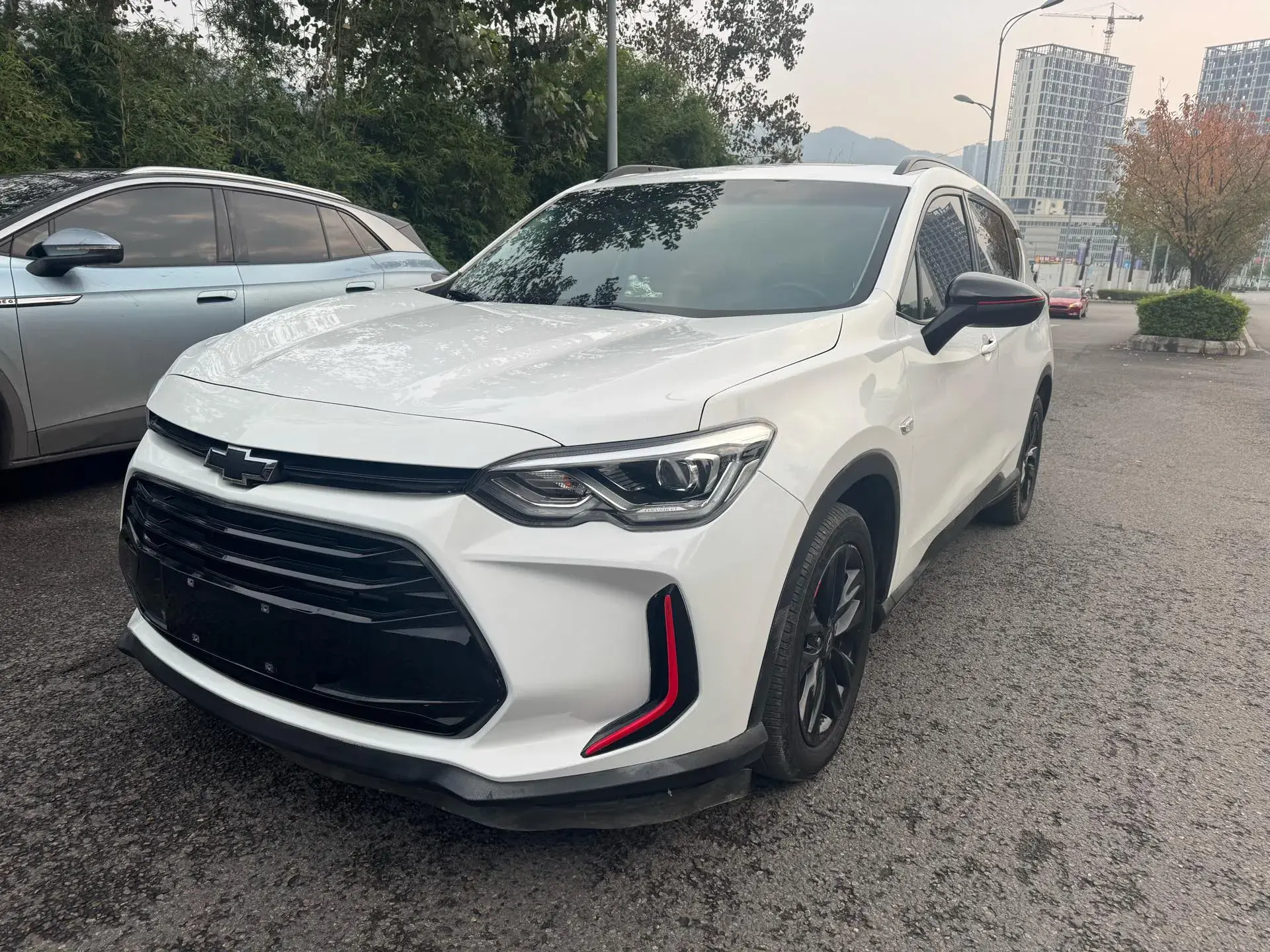 2019 CHEVROLET ORLANDO view 1