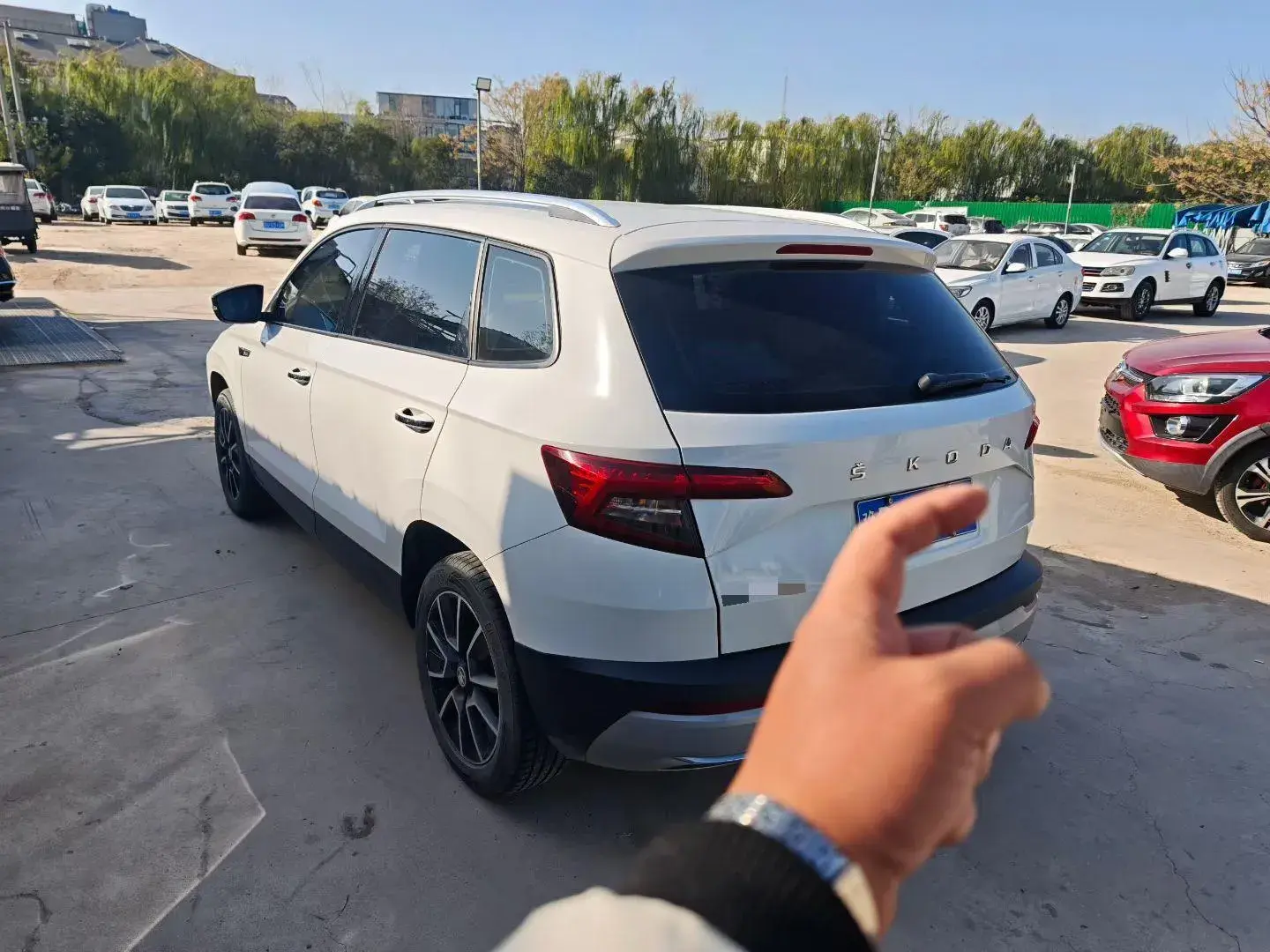 2020 SKODA KAROQ thumbnail 3