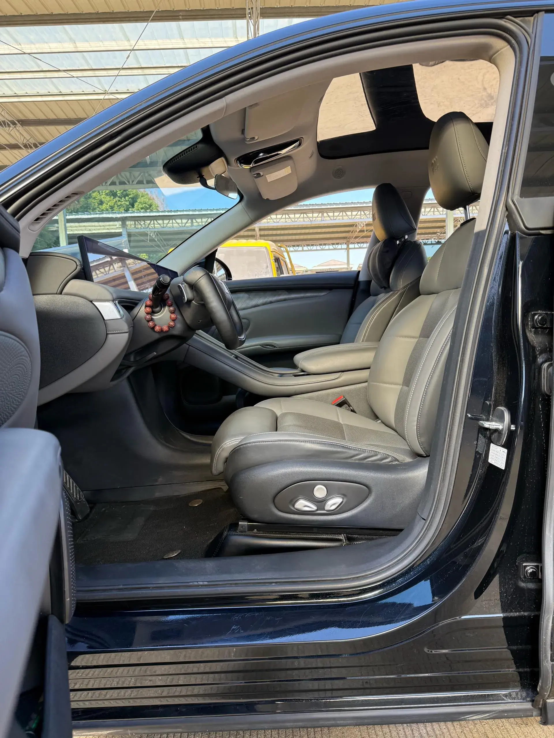 2023 IM LS6 thumbnail 4