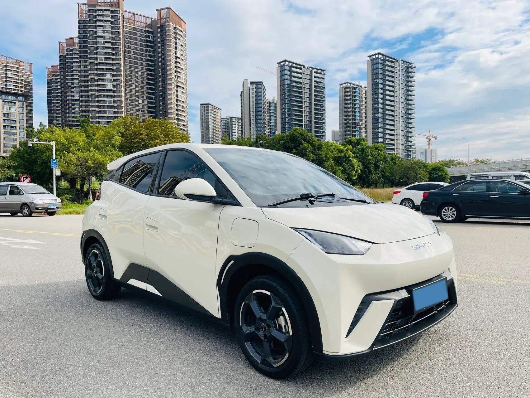 2023 BYD SEAGULL thumbnail 3