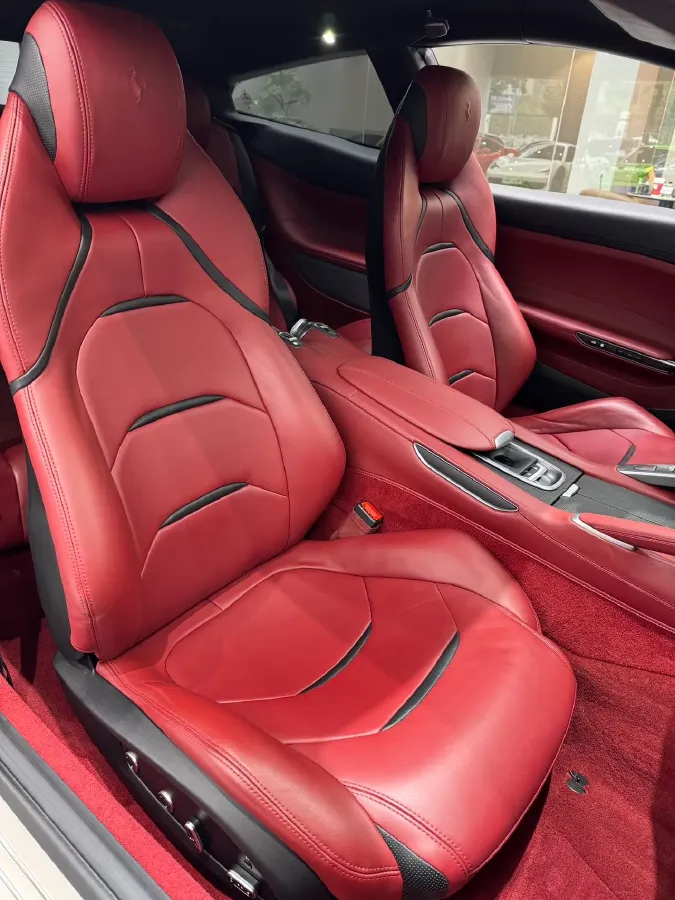 2017 Ferrari GTC4 Lusso 3.9T 609HP V8 7DCT,autocango,china used car exporter,china ev exporter,chinese used car exporter,chinese used ev exporter