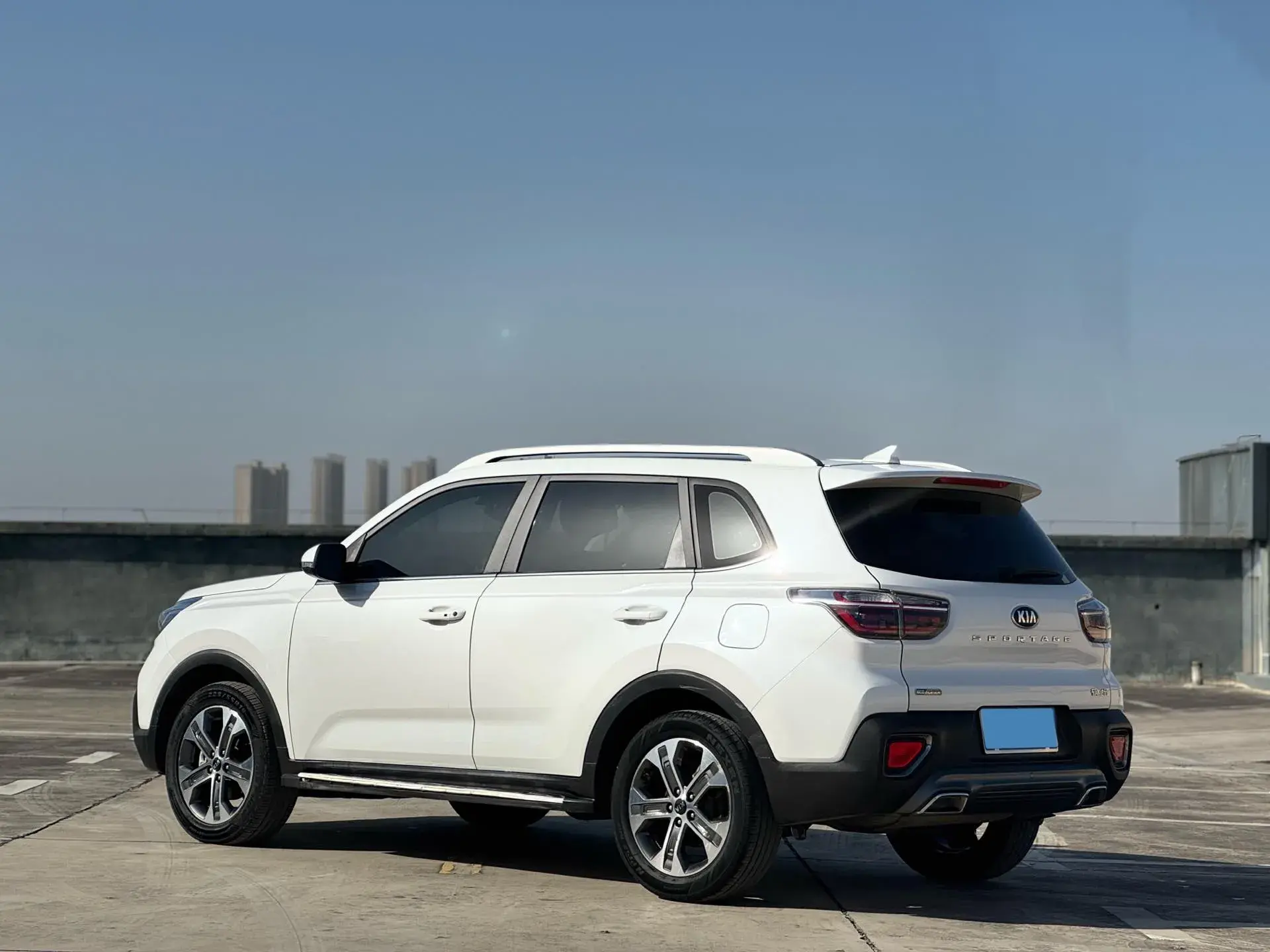 2018 KIA SPORTAGE thumbnail 4