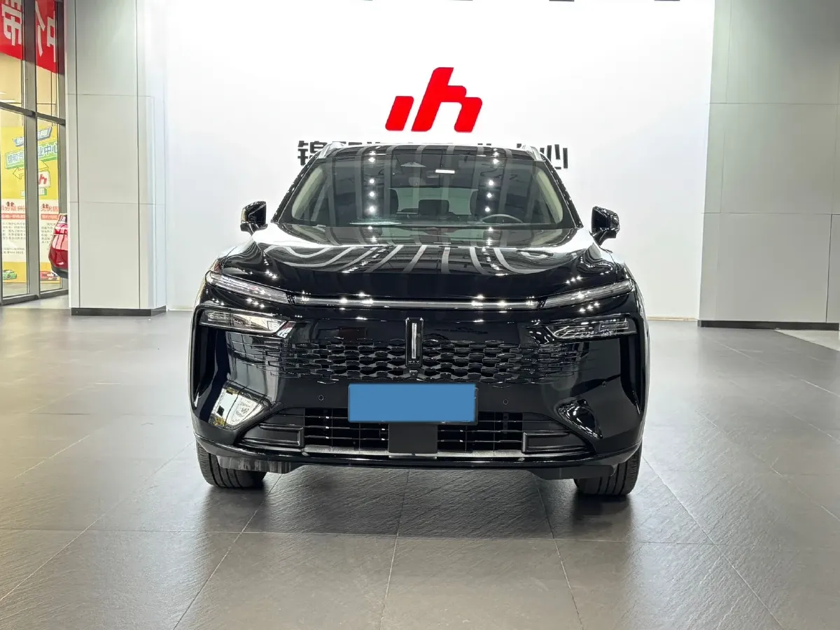 2023 WEY Mocha 1.5T 156HP L4 2DHT PHEV 34KWH,autocango,china used car exporter,china ev exporter,chinese used car exporter,chinese used ev exporter