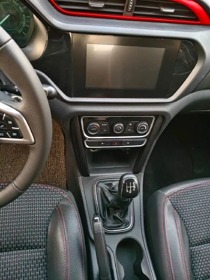 2018 Chery Tiggo 3 1.6L 126HP L4 5MT,autocango,china used car exporter,china ev exporter,chinese used car exporter,chinese used ev exporter