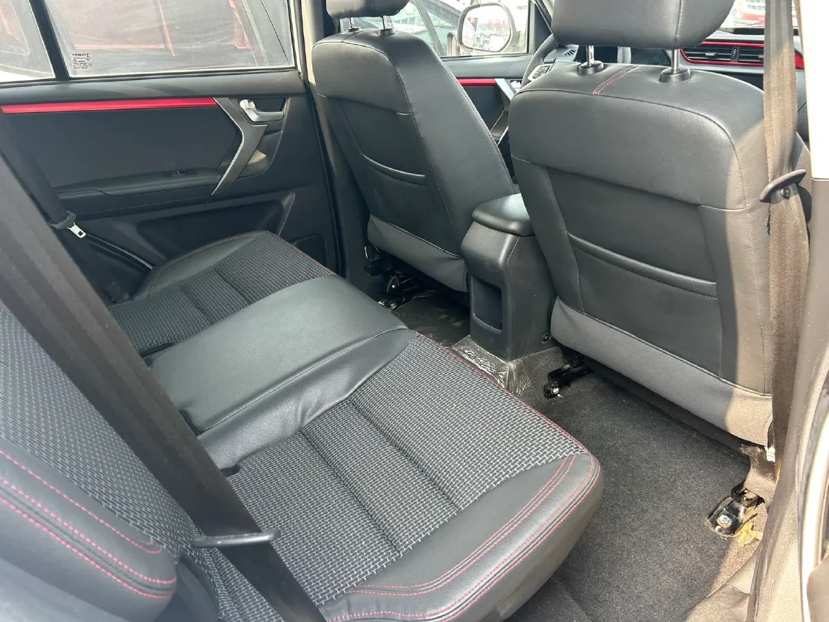 2018 Chery Tiggo 3 1.6L 126HP L4 5MT,autocango,china used car exporter,china ev exporter,chinese used car exporter,chinese used ev exporter