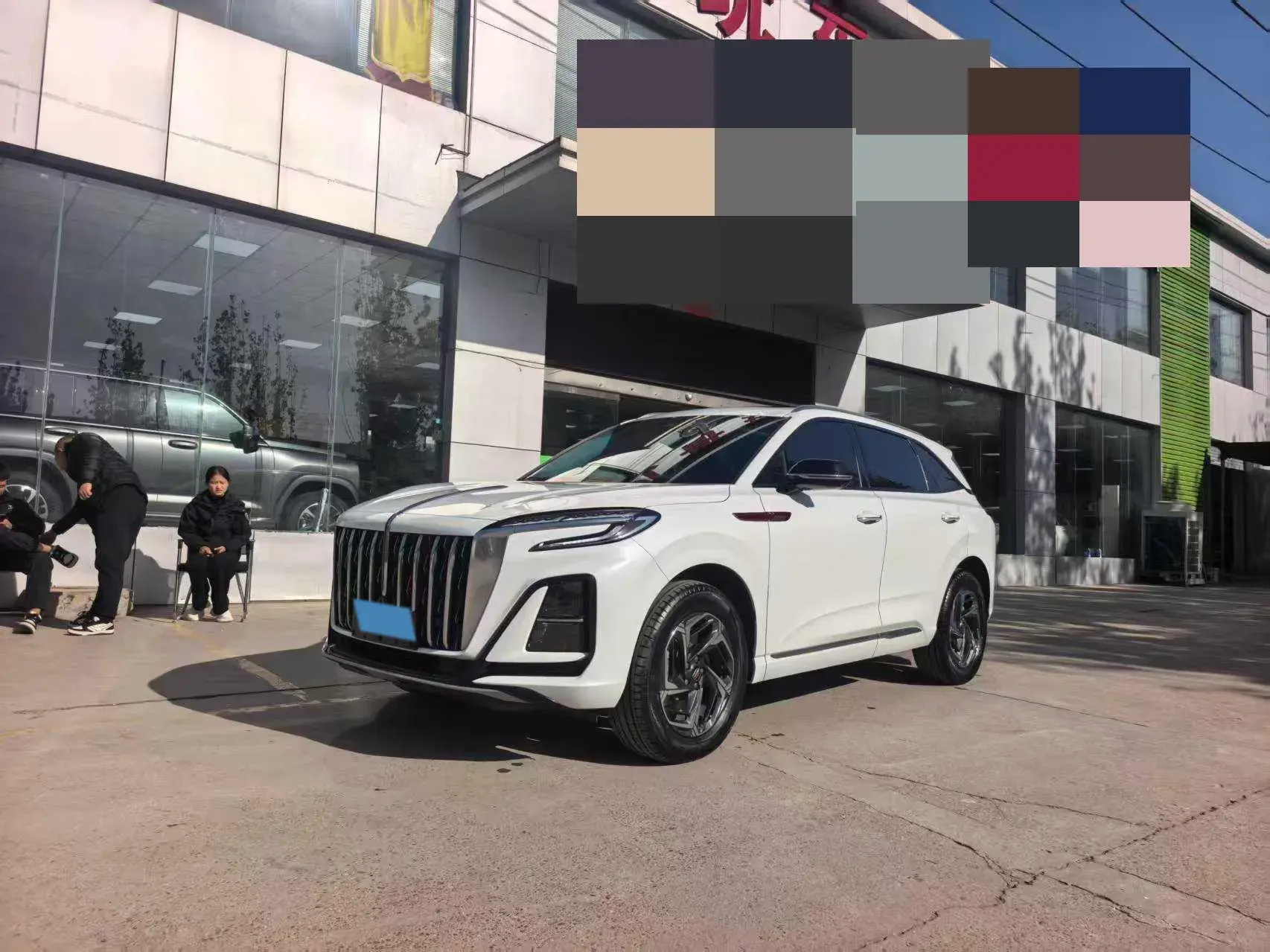 2024 HONGQI HS3 view 1