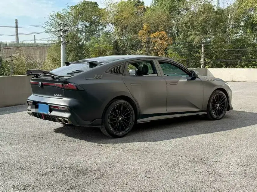 2022 CHANGAN UNI-V thumbnail 3