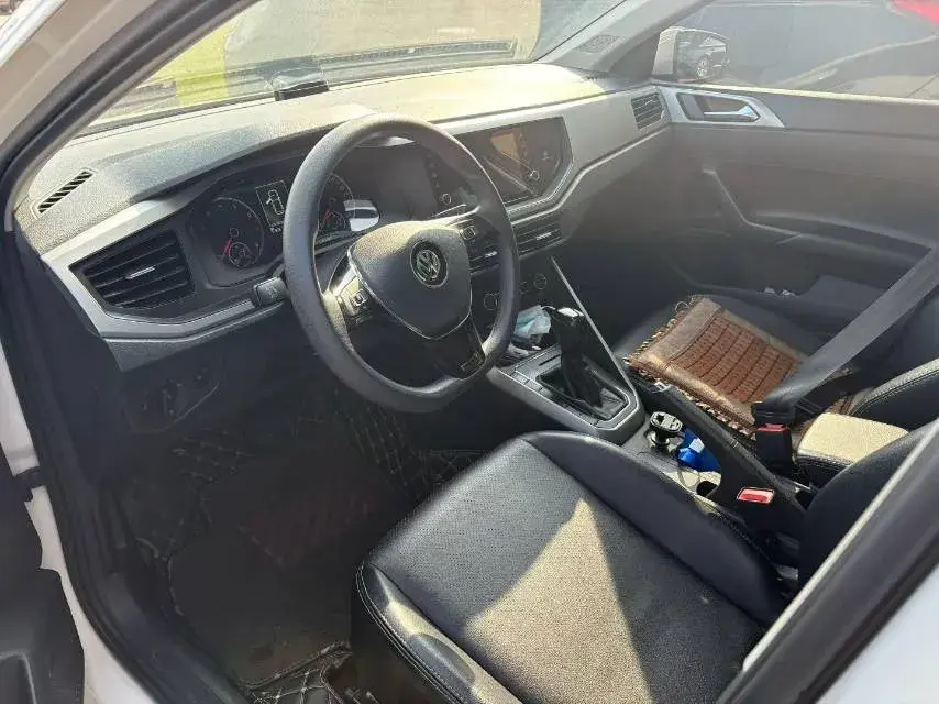 2019 VOLKSWAGEN POLO thumbnail 3