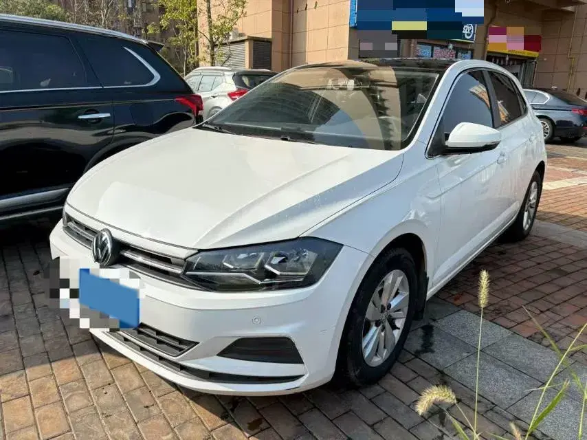 2019 VOLKSWAGEN POLO view 1