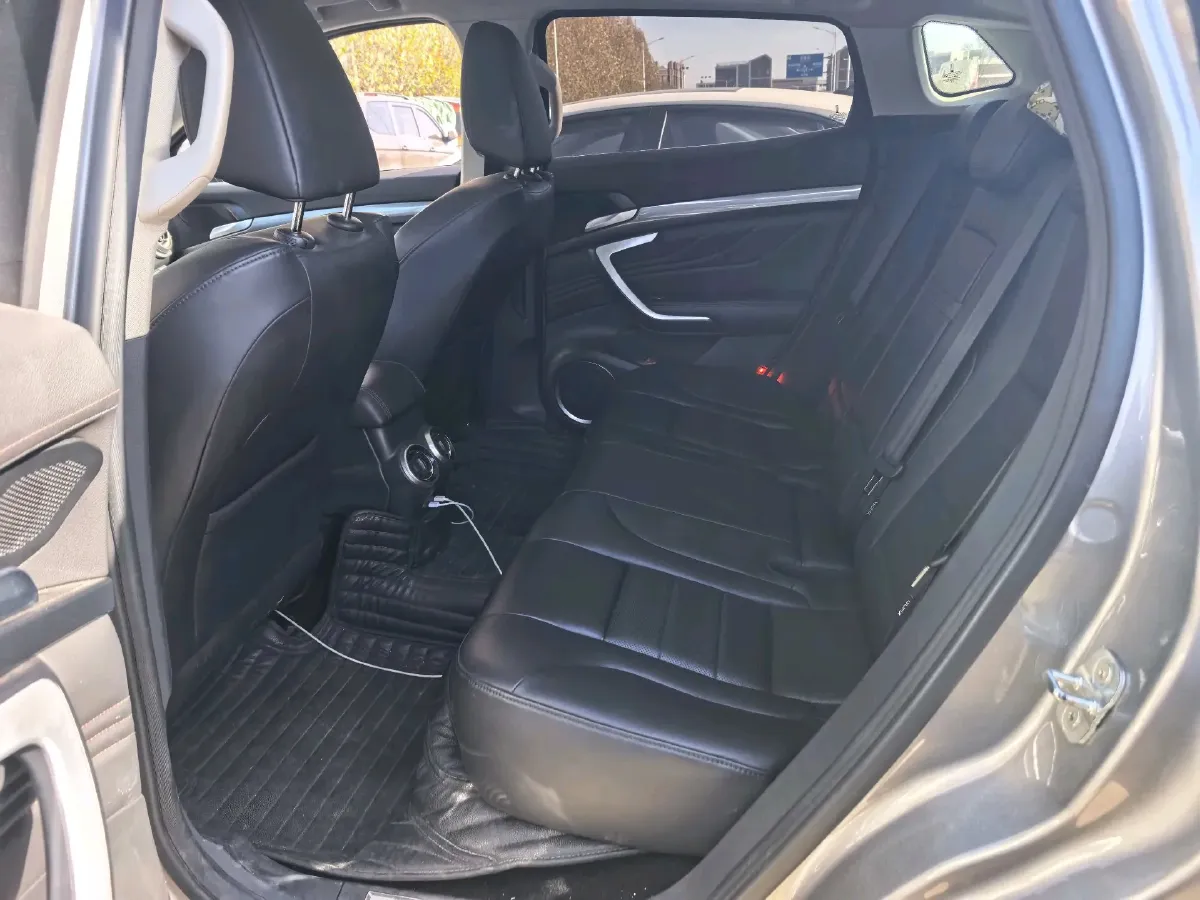 2017 WEY VV7 2.0T 234HP L4 7DCT,autocango,china used car exporter,china ev exporter,chinese used car exporter,chinese used ev exporter