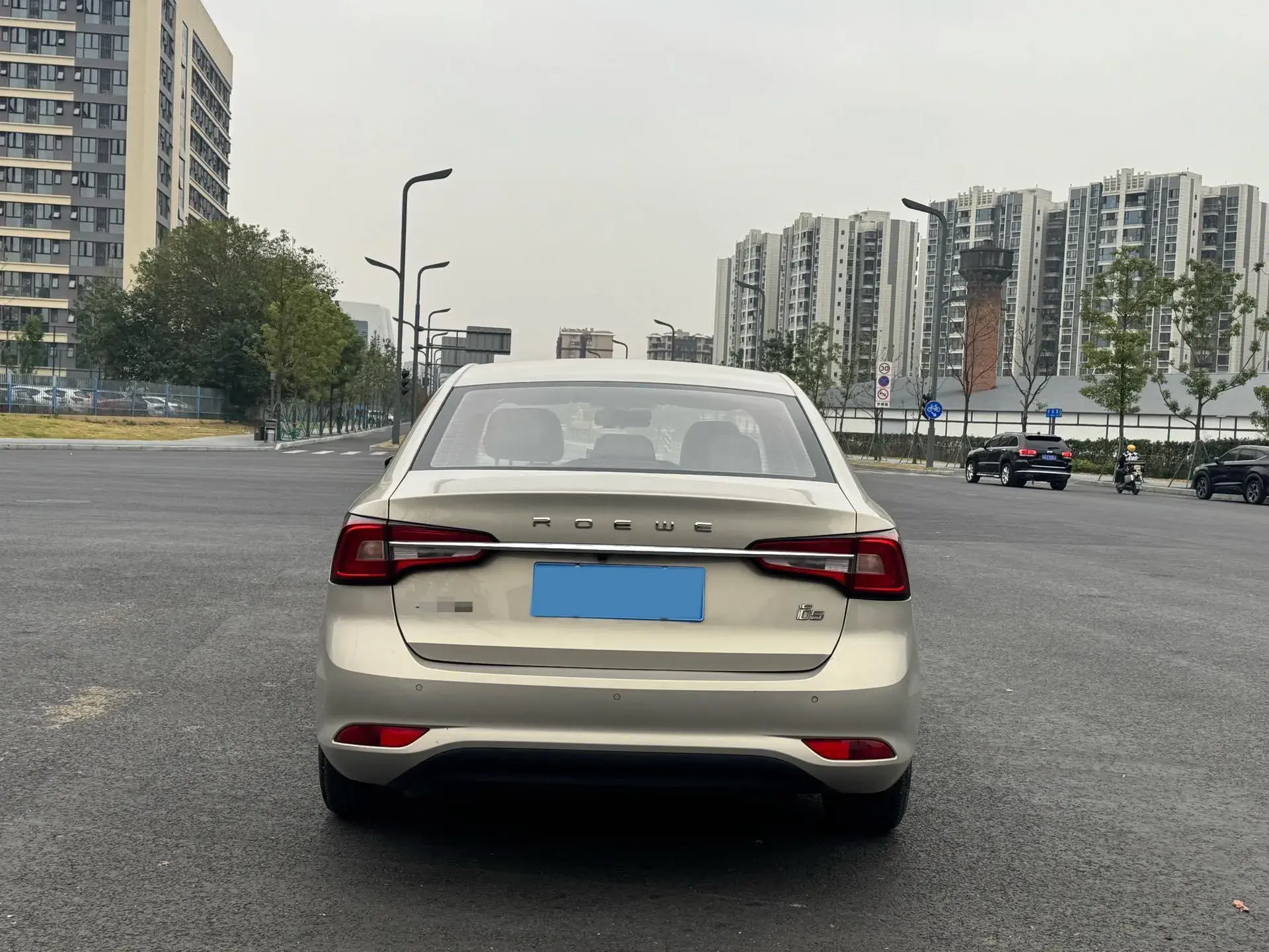 2019 ROEWE I5 thumbnail 4