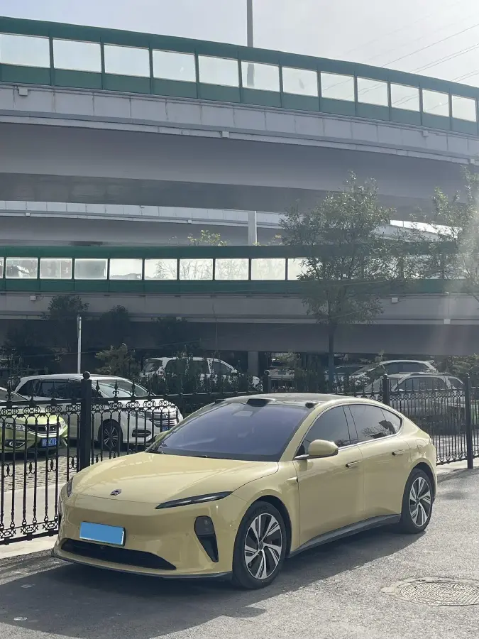 2022 NIO ET5 BEV 75KWH