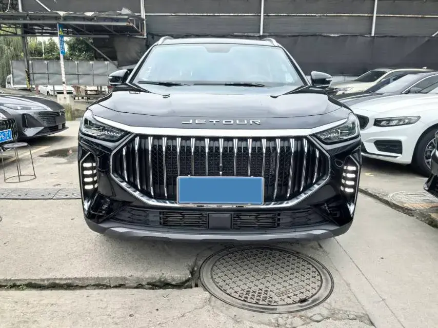 2023 JETOUR X70 thumbnail 2