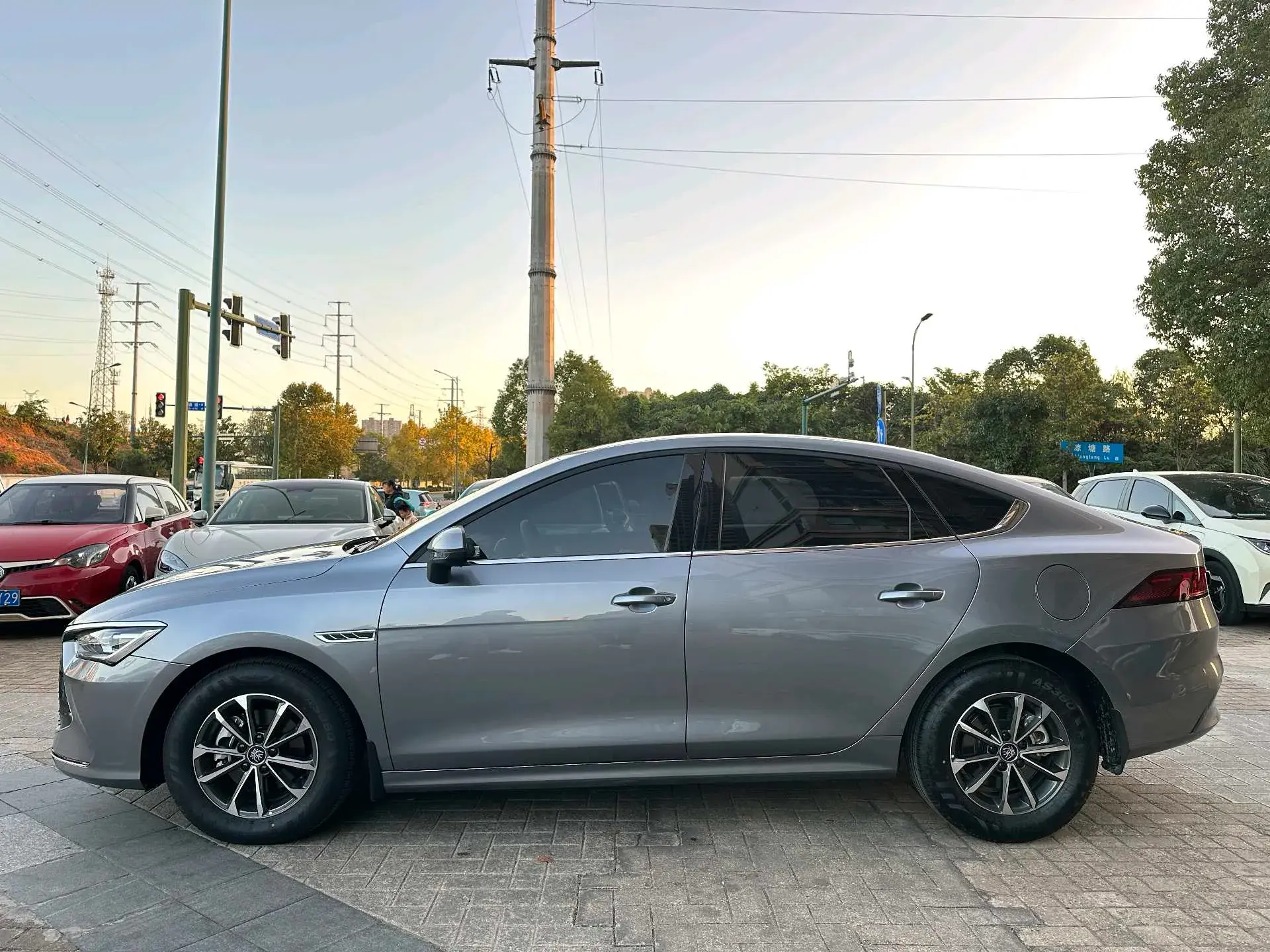 2023 BYD QIN thumbnail 4