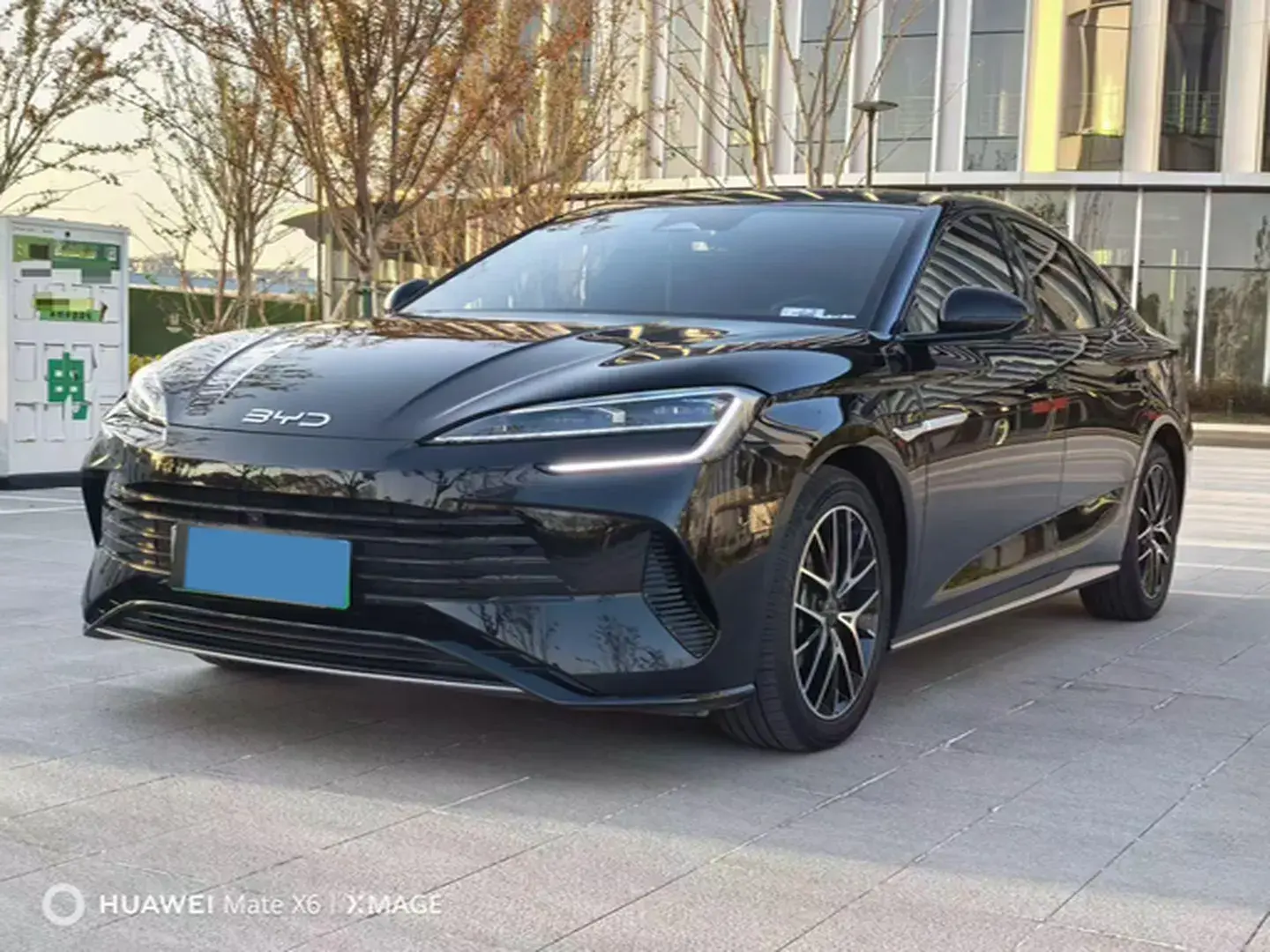 2024 BYD SEAL view 1