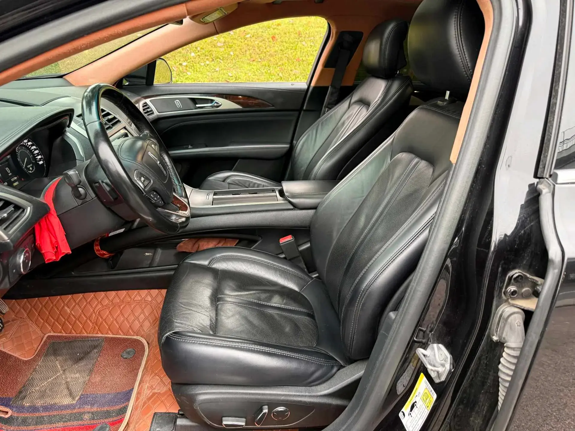 2018 LINCOLN MKZ thumbnail 3