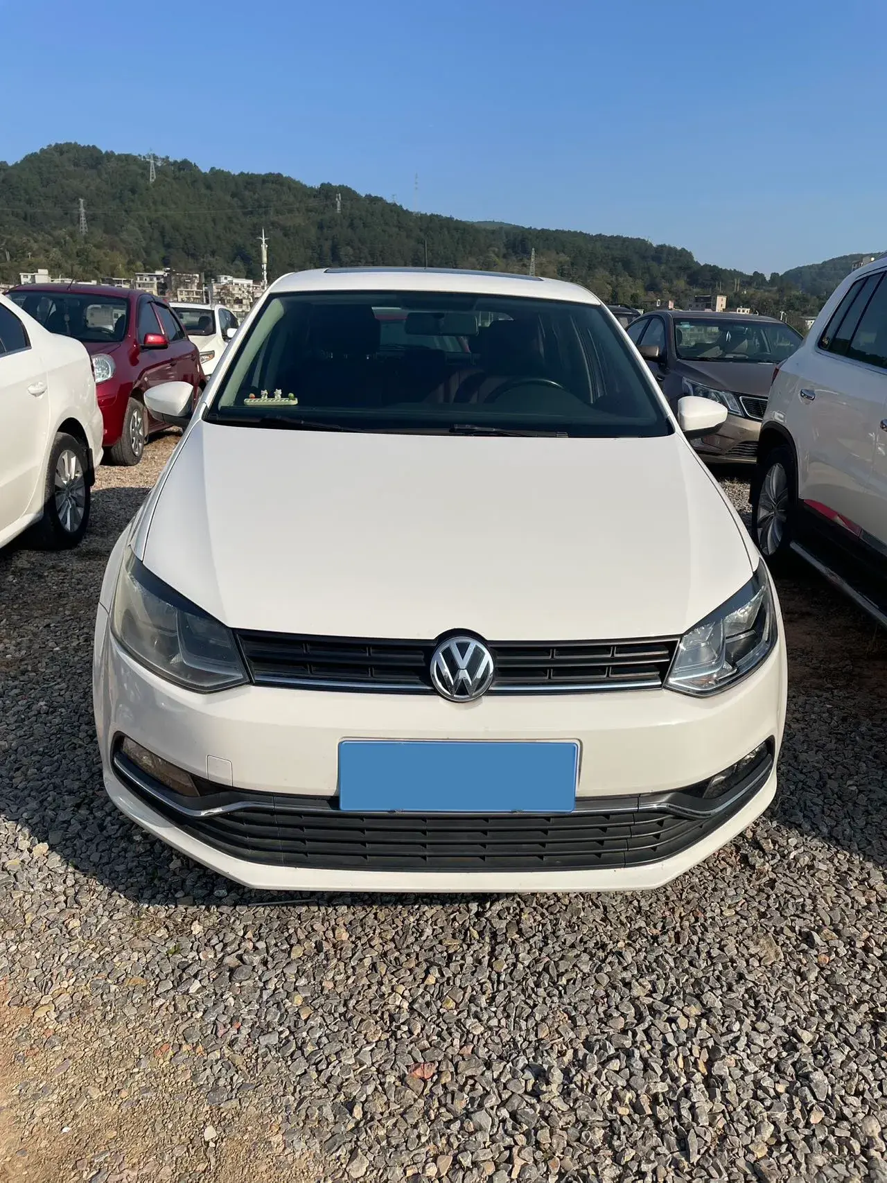 2016 VOLKSWAGEN POLO thumbnail 3